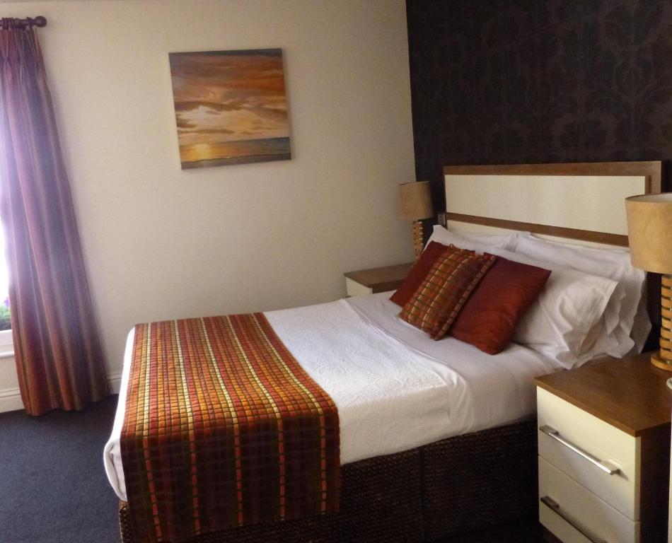 The White Lady Hotel كينسالي الغرفة الصورة