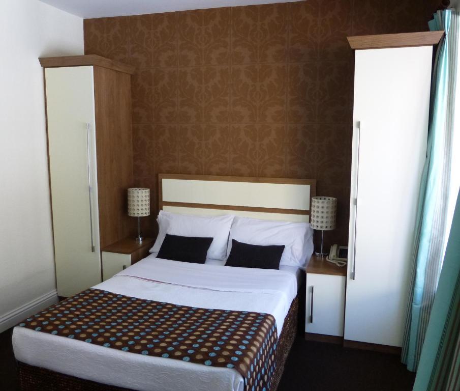 The White Lady Hotel كينسالي الغرفة الصورة