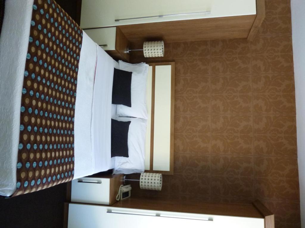 The White Lady Hotel كينسالي المظهر الخارجي الصورة
